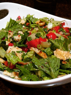 A picture of Fattoush.