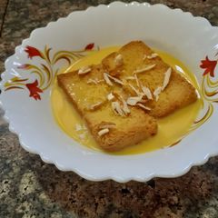 A picture of Hot rusk pudding.