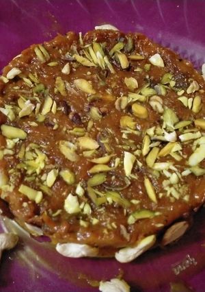 લિલી હળદર નો હલવો (Green Haldar Halwa Recipe in Gujarati) રેસીપી મુખ્ય ફોટો