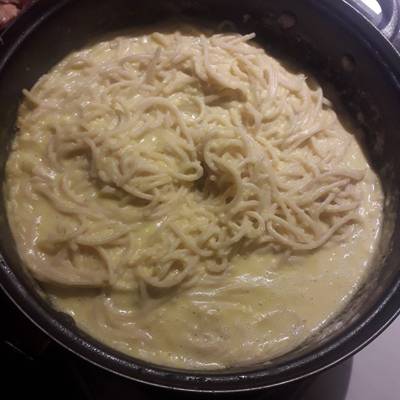 Spaghetti en crema de elote Receta de Andis Ayala- Cookpad