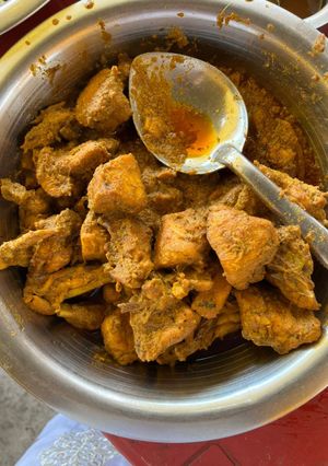 চিকেন মশালা(chicken masala recipe in Bengali) রেসিপির প্রধান ছবি