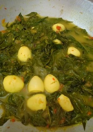Foto resep Sayur daun singkong puyuh pedaaazz