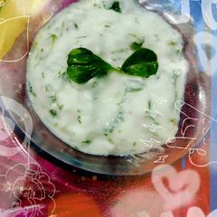 A picture of Hydrai, Turkish yogurt dip.