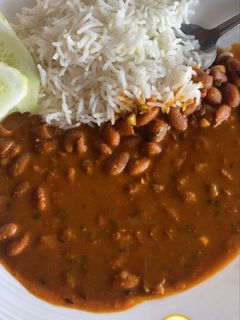 राजमा चावल(rajma chawal recipe in hindi) रेसिपी मुख्य फोटो