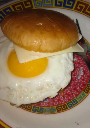 Foto resep Cheese egg burger