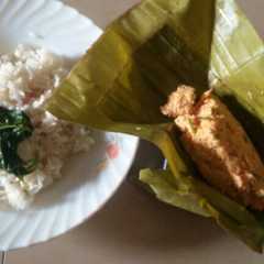 A picture of Botok tempe sederhana.