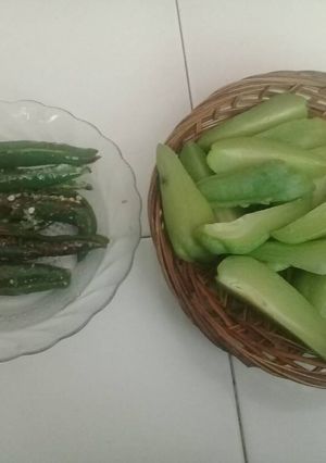 Foto resep CABE IJO GORENG GAREM dan LALAP LABU