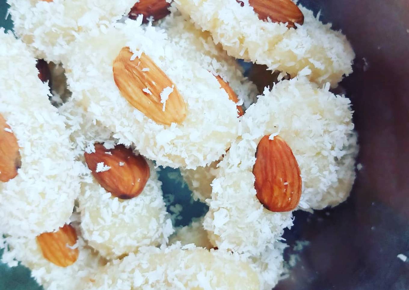 Easiest Way to Make Perfect Coconut peda
