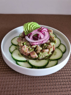 Una foto de Aguachile verde de atún