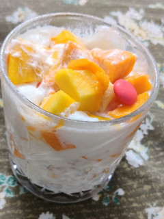 मैंगोफ्रूट क्रीम (Mango fruit cream recipe in Hindi) रेसिपी मुख्य फोटो