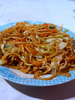Una foto de Fideos con vegetales