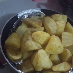 Roasted potatoes A picture of Roasted potatoes.