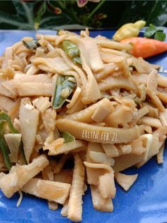 Foto resep 99. Oseng Pedas Rebung Cabe Hijau
