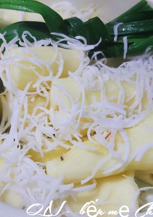 Hình của món Khoai mì hấp lá dứa cốt dừa.