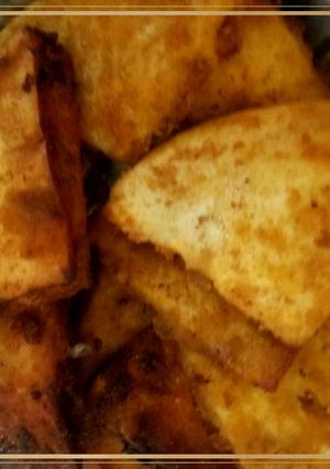 A picture of Pocket pizza fry.