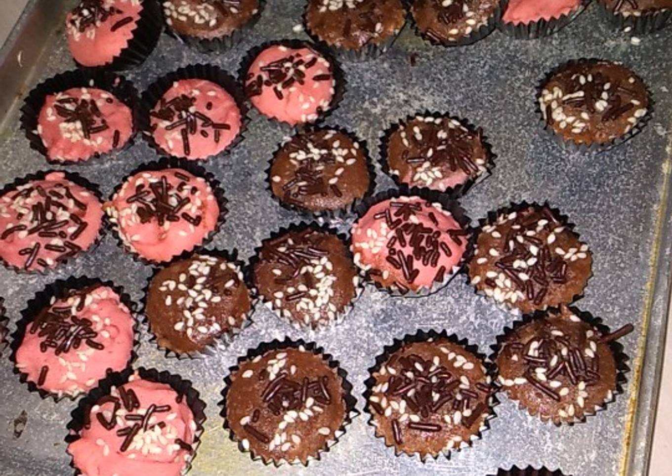 Brownis panggang mini pink choco