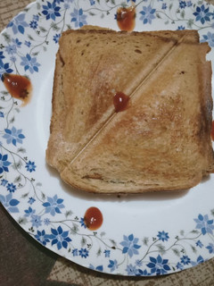 A picture of Noodles toast.