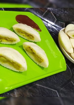 A picture of Stuffed idli recipe.