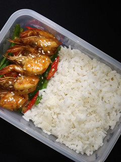 Foto resep Udang mentega dan tumis buncis (Ide Lunch box)