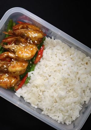 Foto resep Udang mentega dan tumis buncis (Ide Lunch box)