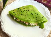 Una foto de crepes jamón serrano