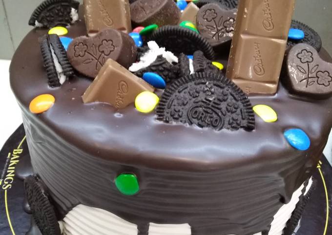 Mondelez India launches Cadbury Chocobakes Choc Layered Cakes - IndiFoodBev