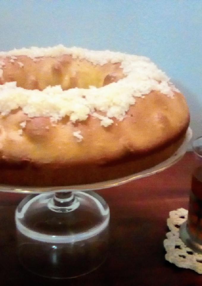 Una foto de Torta simple c/cubierta de coco 🥥