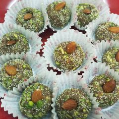 Dates And Anjir Ladoo A picture of Dates And Anjir Ladoo.