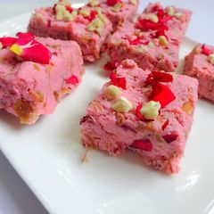 A picture of Rose Sandesh.