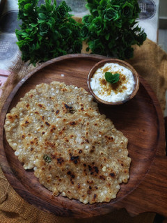 साबूदाना थालीपीठ (sabudana thalipeeth recipe in Hindi) रेसिपी मुख्य फोटो