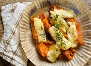 Une photo de 💚 Patates douces au four, Comté et thym
