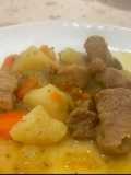 Spezzatino di Maiale con Patate e Carote