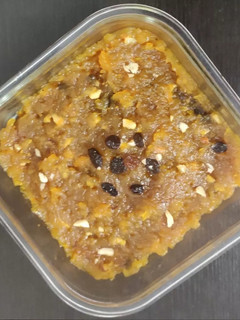 A picture of Babugosha halwa (Indian Pear) 🍐.