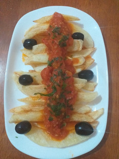 صورة لوصفة بطاطا فريت بصلصة الطماطم
