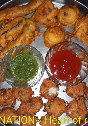 A picture of Pakoras.