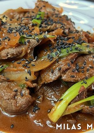 A picture of Spicy Korean Stir-Fried Beef.