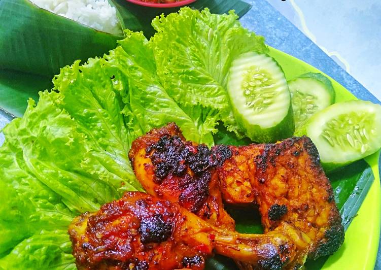 Bagaimana Membuat Ayam bakar wong solo ala Chef Supri, Super