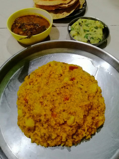 मसूर दाल खिचड़ी (masoor dal khichdi recipe in Hindi) रेसिपी मुख्य फोटो