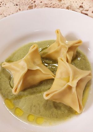 Foto di Saccottini di merluzzo su crema di zucchine