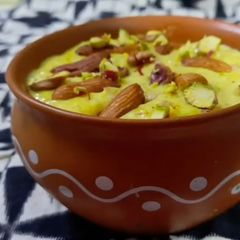 A picture of Makhana rice kheer.
