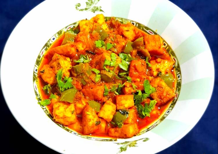 Steps to Make Quick Paneer Capsicum Masala