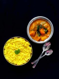 பாரம்பரிய மஞ்சள் பொங்கல் - தாளகக்குழம்பு செய்முறை முக்கிய புகைப்படம்