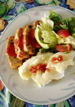 Una foto de Pan o pastel de pollo
