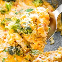 A picture of One Pot Cheesy Chicken Broccoli Rice.