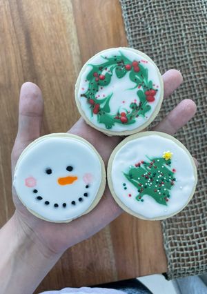 Una foto de Galletas de mantequilla navideñas sin moldes especiales
