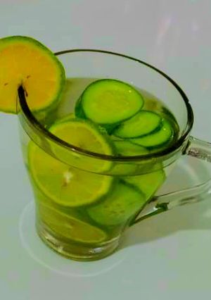 عکسی از دستور دتاکس واتر لیمو 🍸🌸
