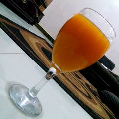 A picture of Mango juice.