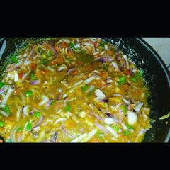 A picture of Onion sauce.