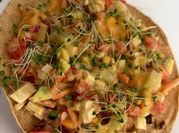 Una foto de ceviche surimi