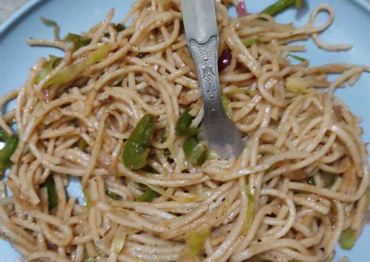 Recipe of Any-night-of-the-week Veg noodles